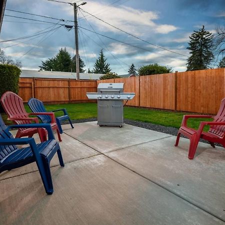 Walnut Bungalow West Hillsboro Exterior photo